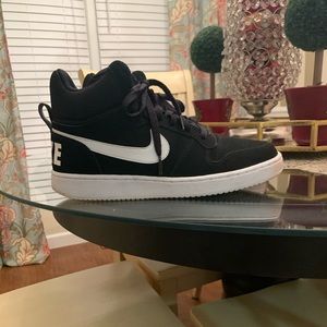Black ankle height Nike